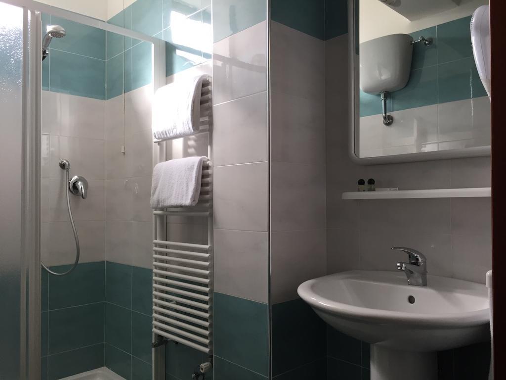 Cristal Hotel Manocalzati Phòng bức ảnh
