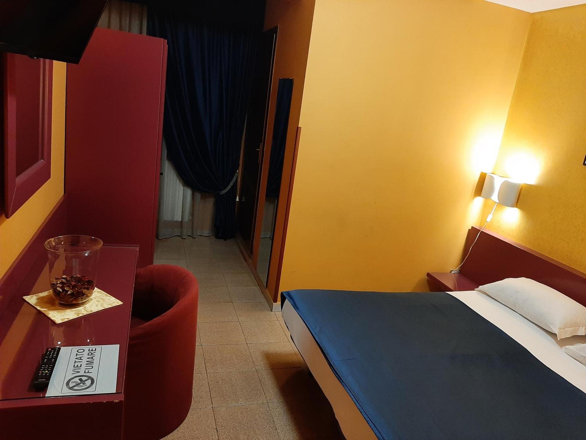 Cristal Hotel Manocalzati Ngoại thất bức ảnh