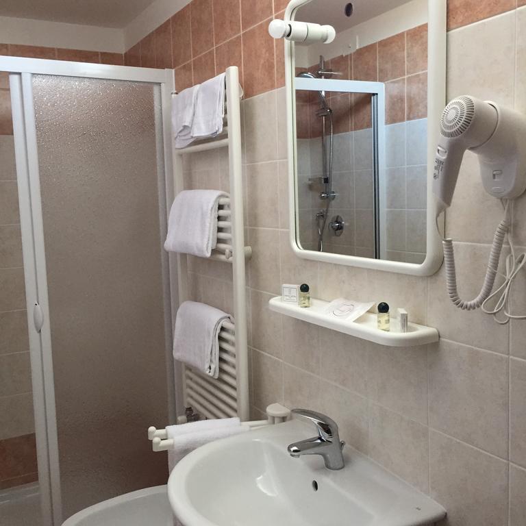 Cristal Hotel Manocalzati Ngoại thất bức ảnh