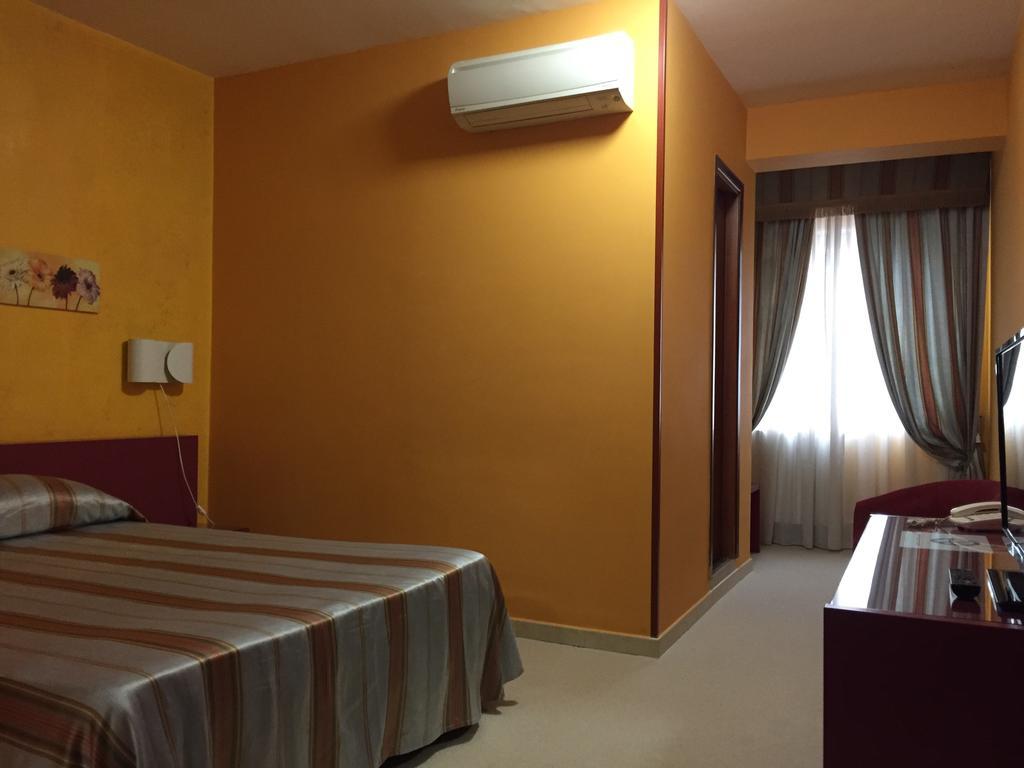 Cristal Hotel Manocalzati Ngoại thất bức ảnh