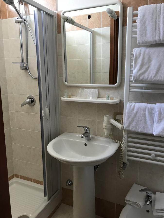 Cristal Hotel Manocalzati Ngoại thất bức ảnh
